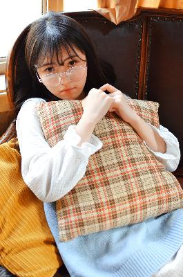 小玩具尾巴插件要入体